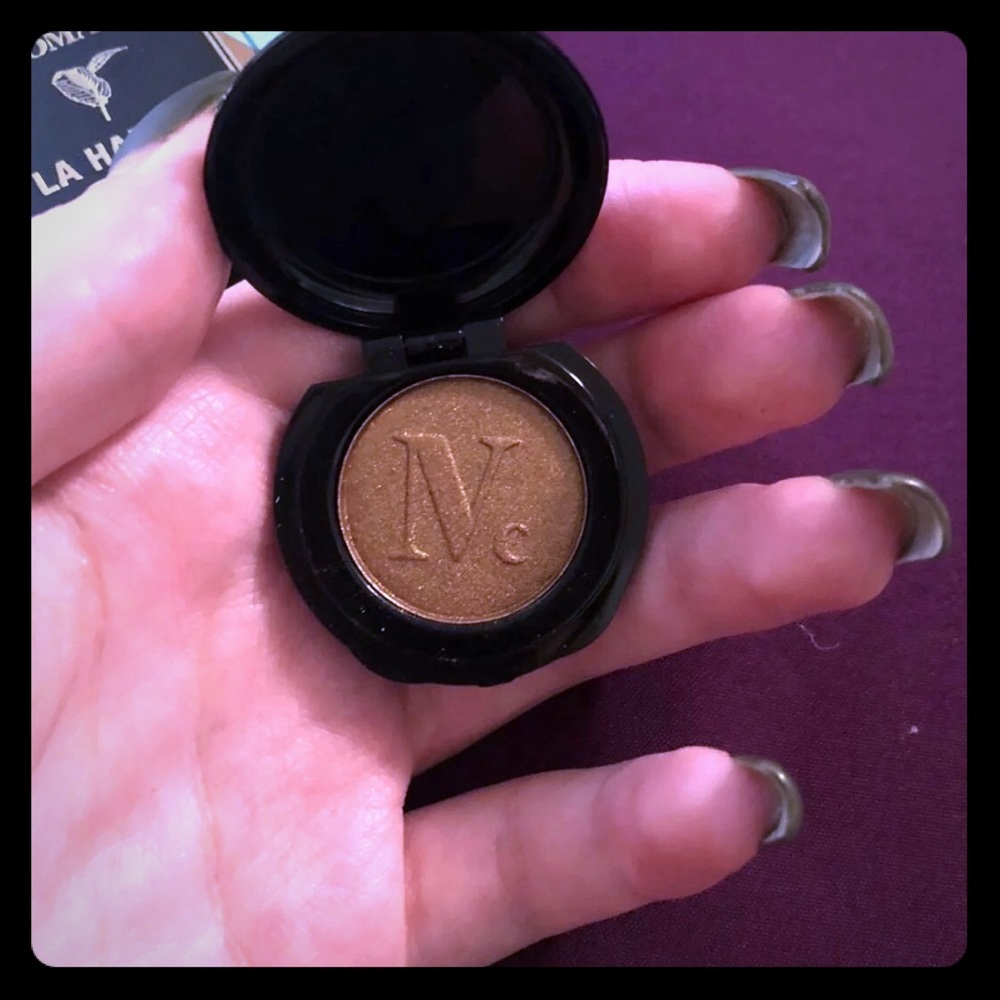 Eyeshadow